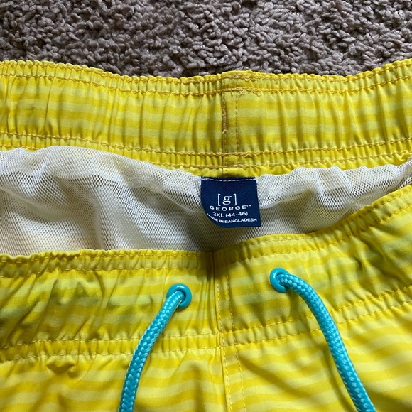 2XL size- Quick dry stretch vibrant swimming shorts- men’s swimwear, plus size - Picture 3 of 3